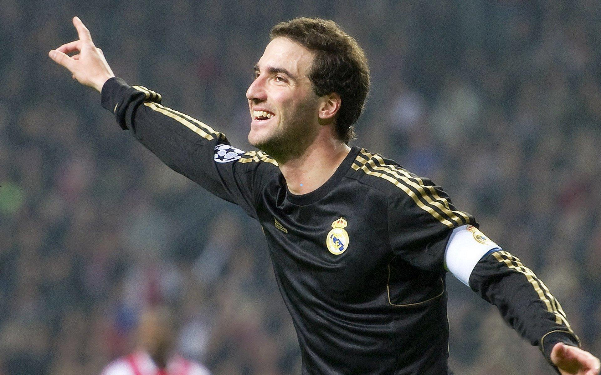 上海申花与阿联酋艾因携手 签署多维度合作备忘录 开启亚洲足球新篇章