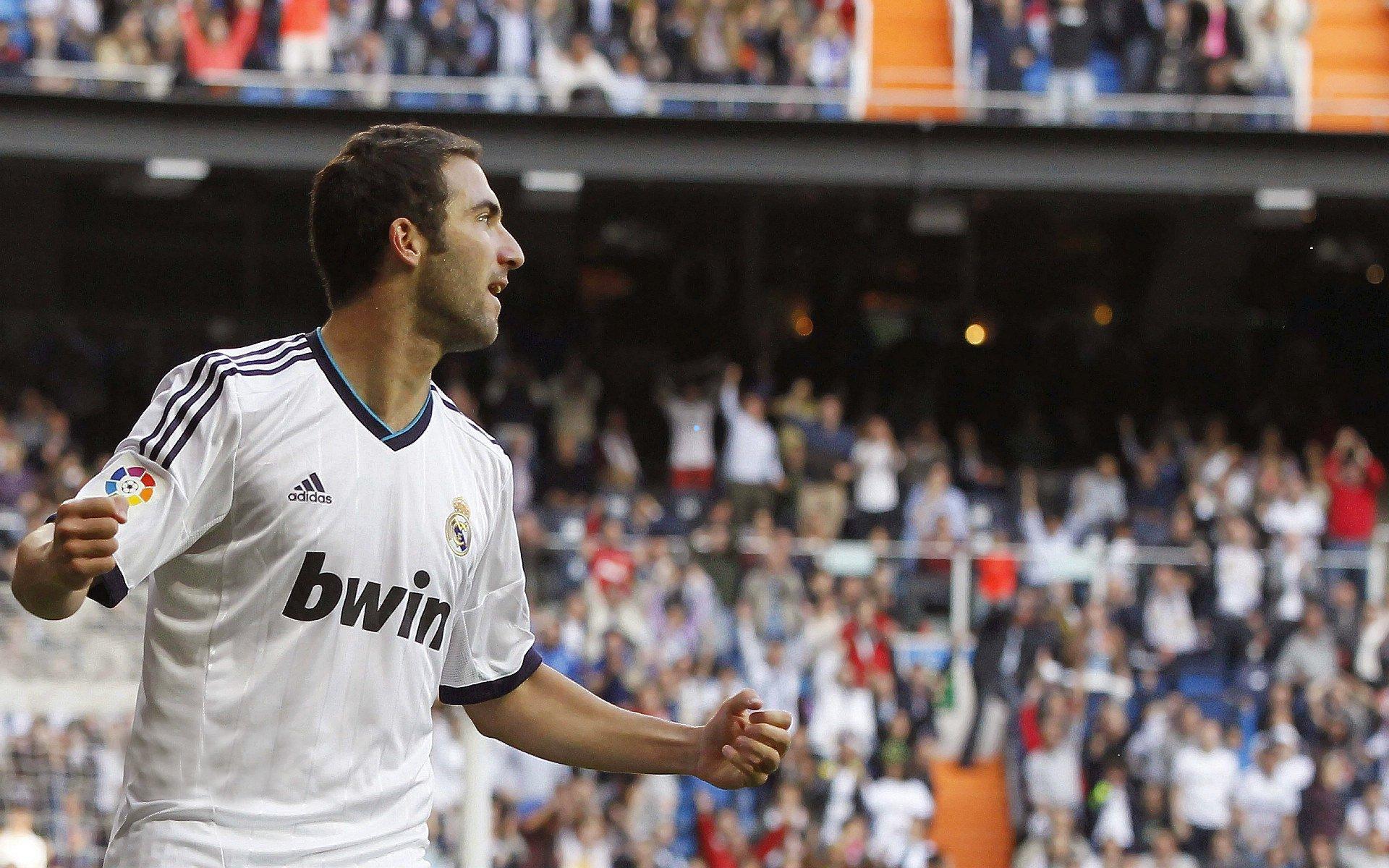 米体披露，埃因霍温欧冠生死战若负拜仁，佩里西奇将离队